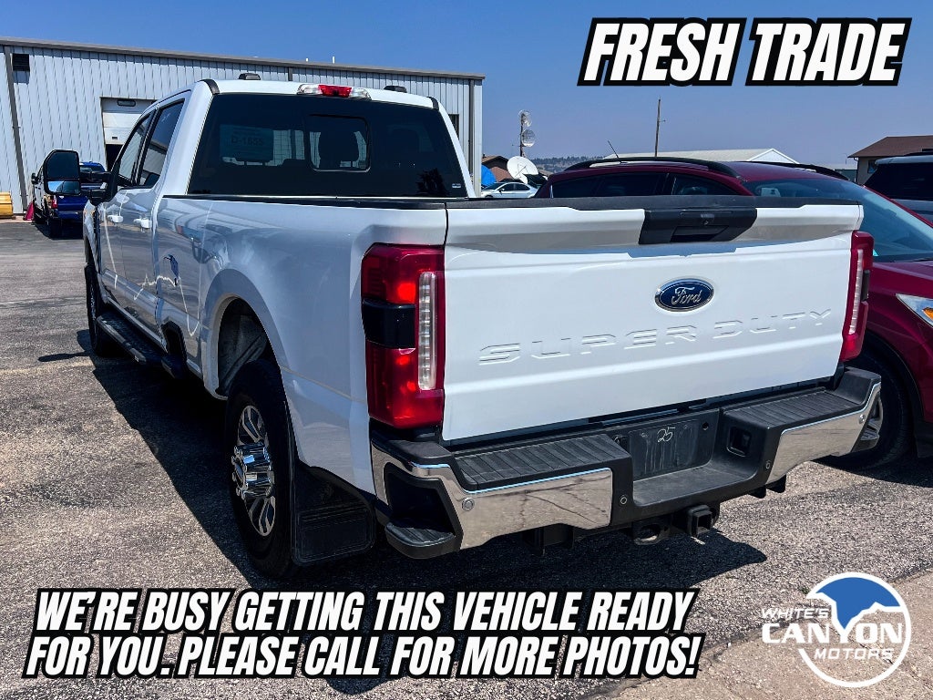 2023 Ford F-350 LARIAT