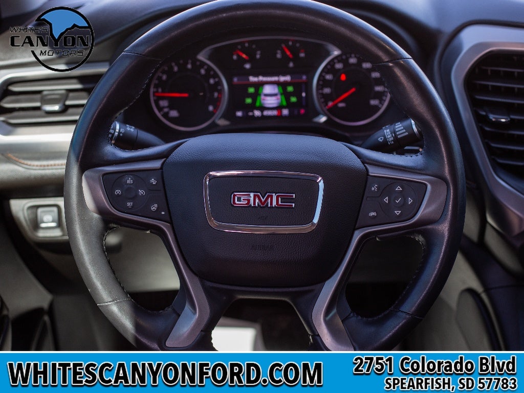 2022 GMC Acadia AT4