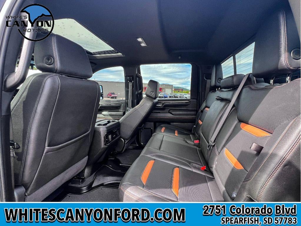 2024 GMC Sierra AT4