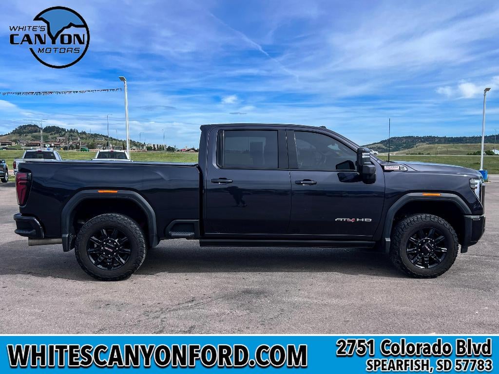 2024 GMC Sierra AT4