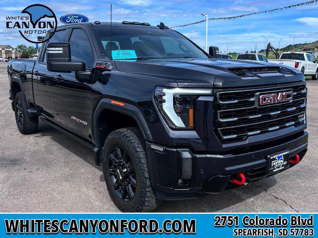 2024 GMC Sierra AT4