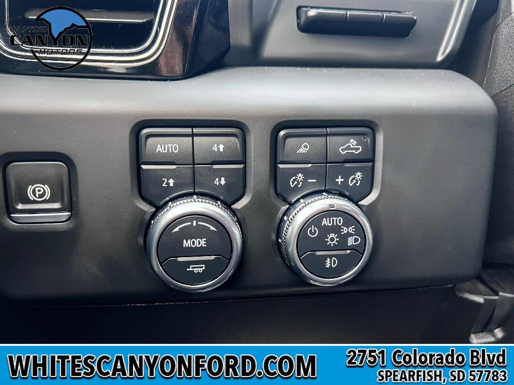 2024 GMC Sierra AT4