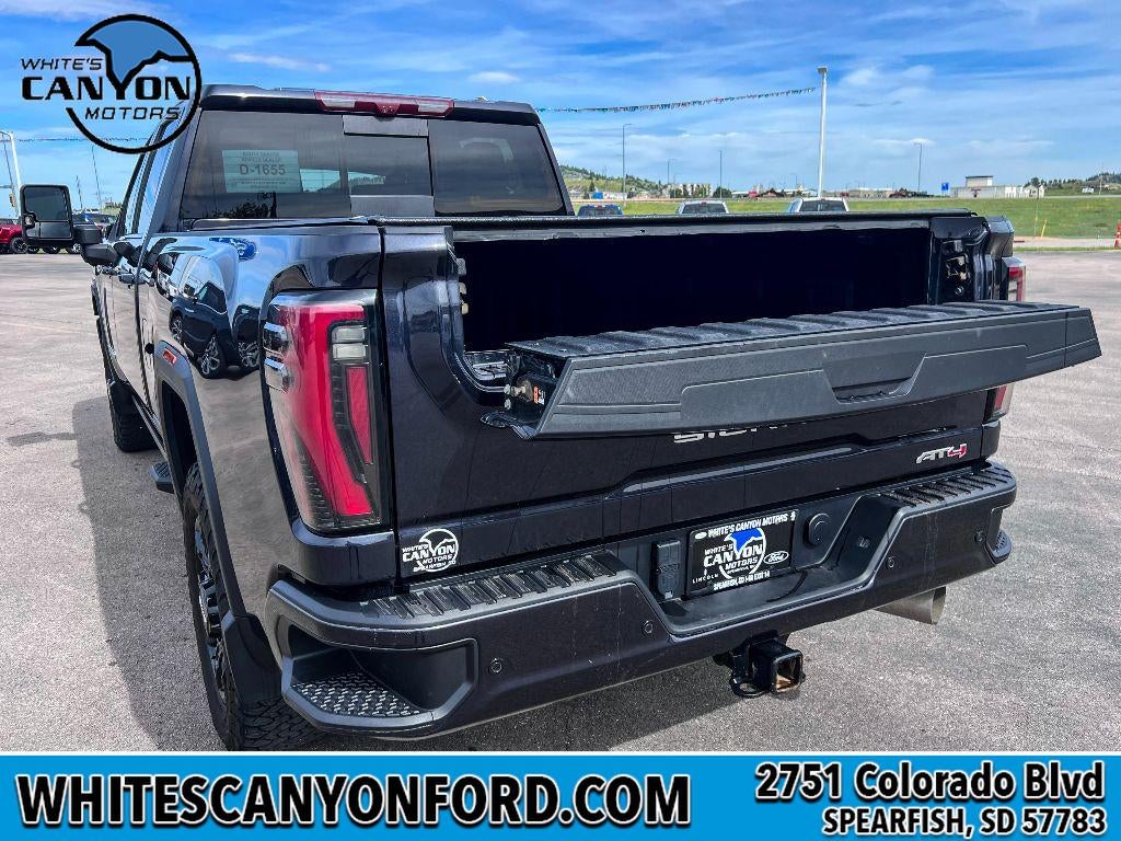 2024 GMC Sierra AT4