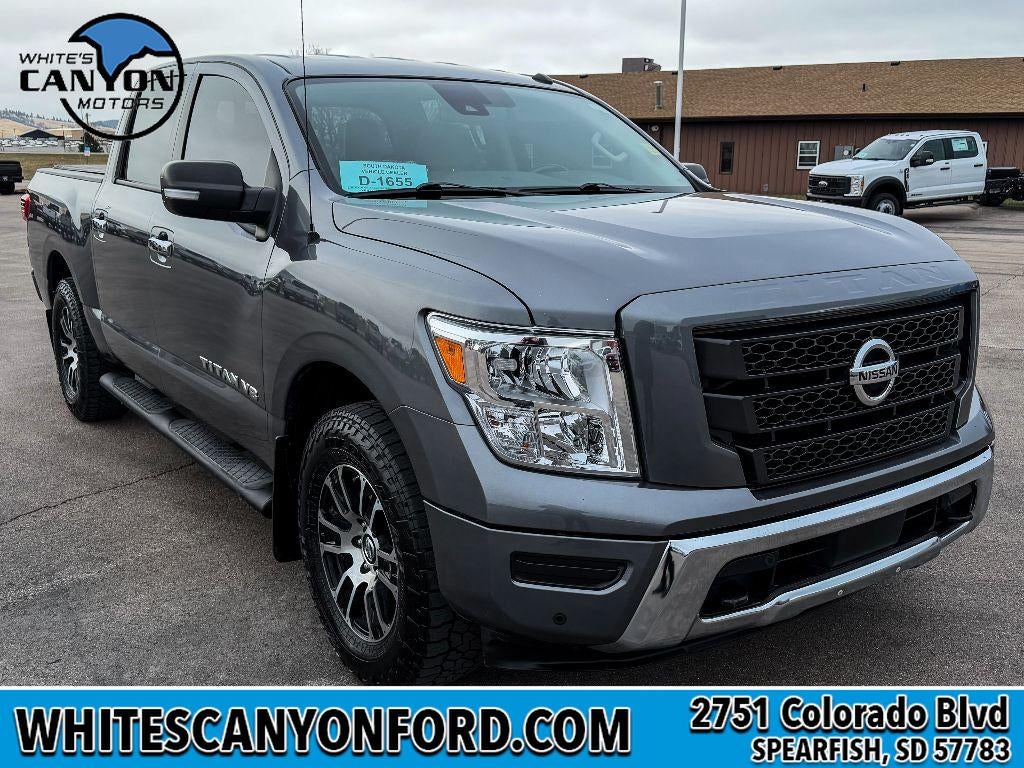 2020 Nissan Titan SV