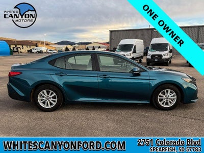 2025 Toyota Camry Hybrid LE