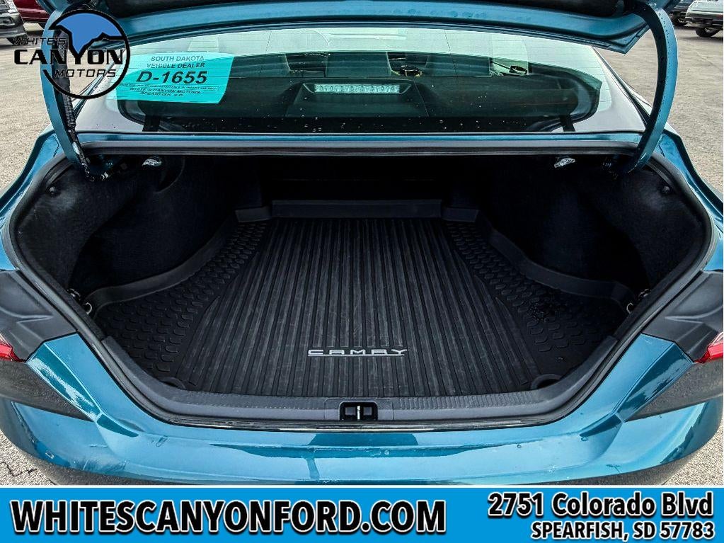 2025 Toyota Camry Hybrid LE