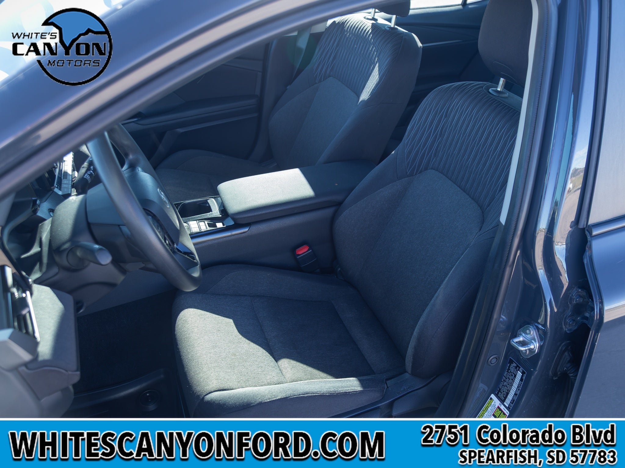 2025 Toyota Camry Hybrid LE