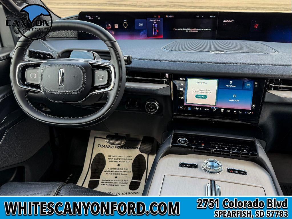 2027 Lincoln Navigator Reserve