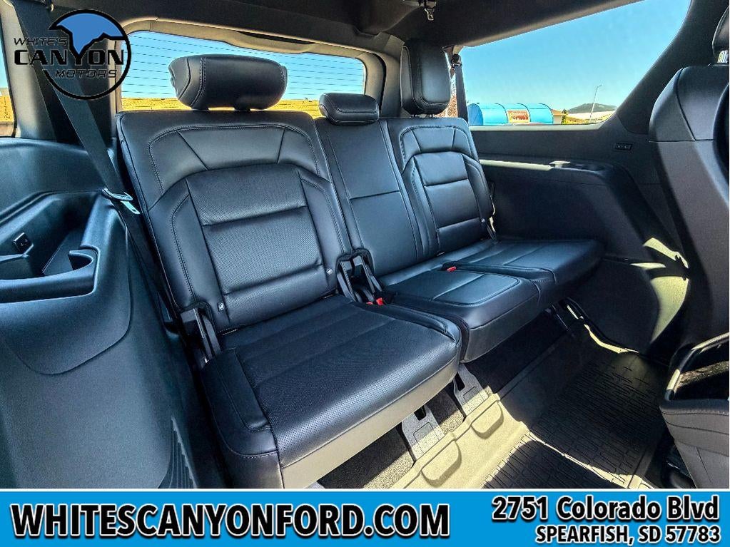 2027 Lincoln Navigator L Reserve