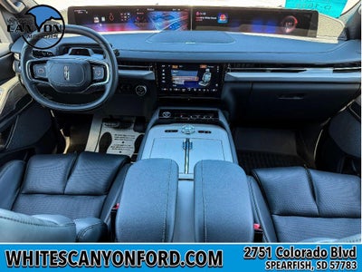 2027 Lincoln Navigator L Reserve