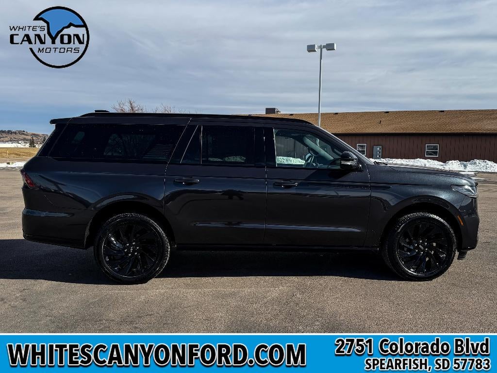 2026 Lincoln Navigator L Reserve