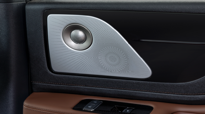 A close-up of a speaker located on the door’s interior is shown. | White's Canyon Motors - Lincoln in Spearfish SD
