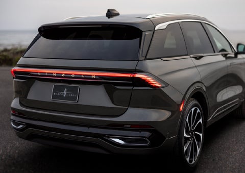 The rear of a 2025 Lincoln Black Label Nautilus® SUV displays full LED rear lighting. | White's Canyon Motors - Lincoln in Spearfish SD