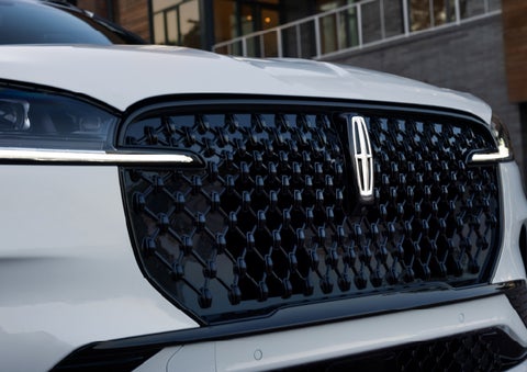 The front grille of a 2026 Lincoln Aviator® SUV is shown. | White's Canyon Motors - Lincoln in Spearfish SD